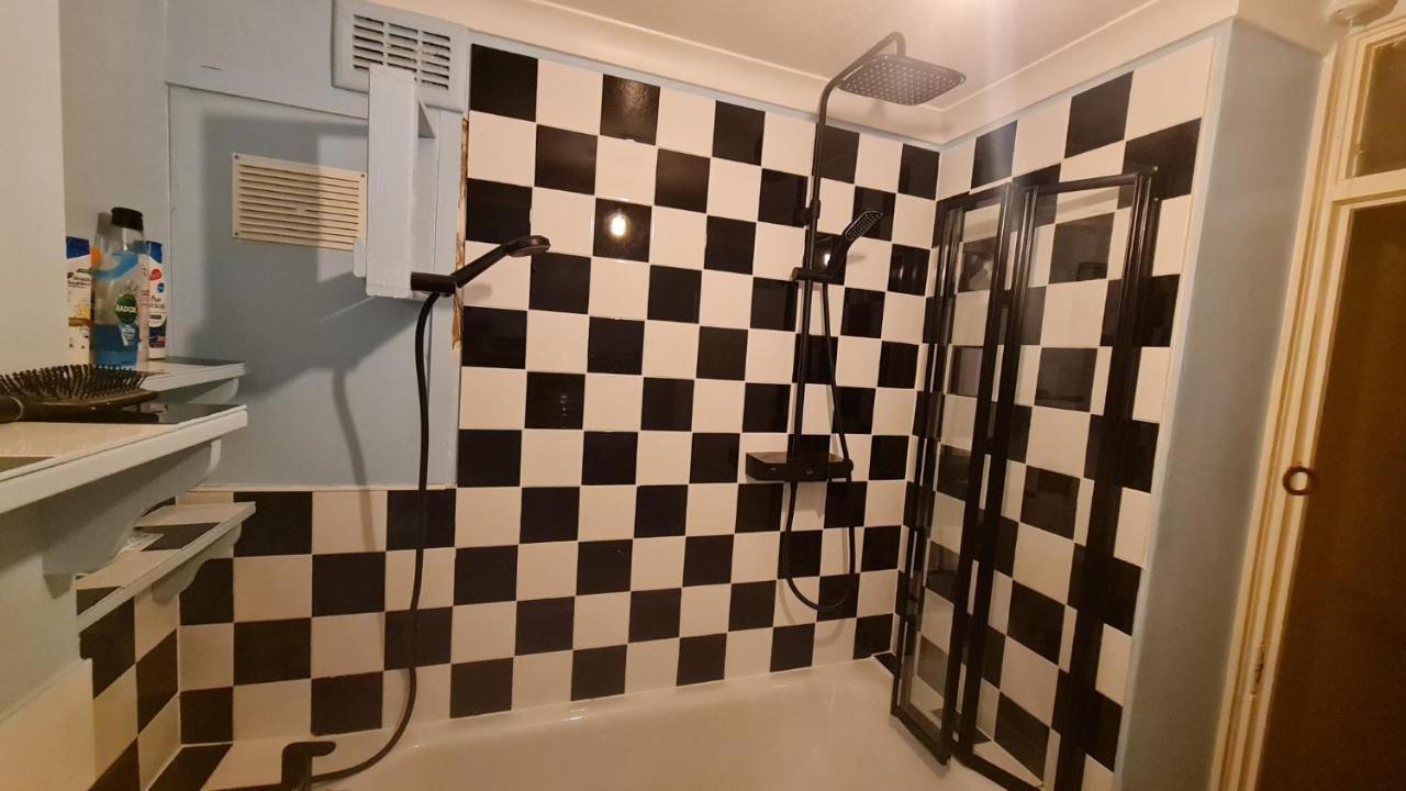 Cheap Kensington Apartment Central 런던 외부 사진